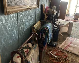 quilts and quilt racks