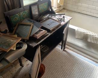 items in master bathroom