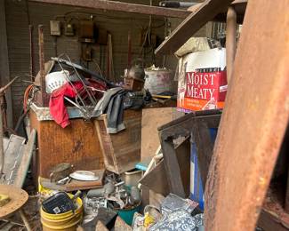 misc items in mudd room on back porch