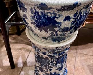 Bombay 2-Piece Chinese Porcelain Planter & Stand