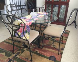 kitchen table & chairs or patio