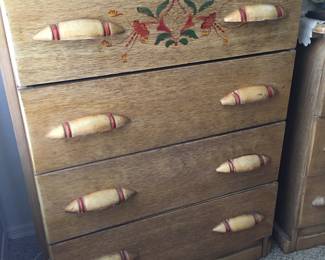 chest of drawers