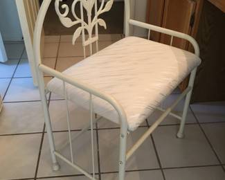 dressing table chair