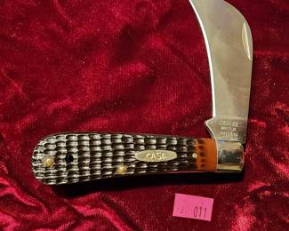 LOT 11 - CASE XX 61011 HAWKBILL