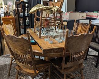 Antique Solid Wood Table with 6 Chairs $450