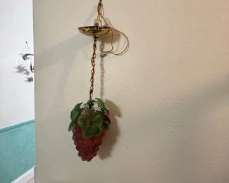 fantastic vintage bunch of grapes hanging swag light () super rare and cool… Does not currently have a plug but has ready wires and is easy to twist into any old cut plug! 