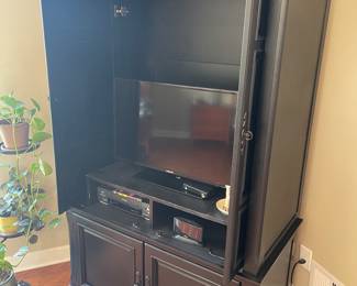 Tv cabinet 