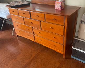 Thomasville impressions dressers 