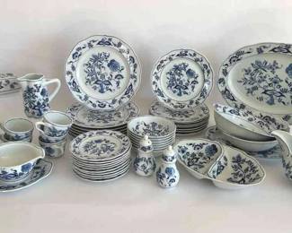  Blue Danube Dish Set