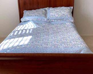 Cherry Sleigh Bed With Mattress And Bedding