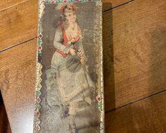 ANTIQUE CANDY BOX.