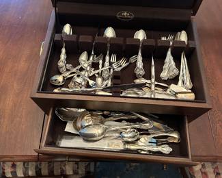 MORE SILVERPLATE FLAT WARE 