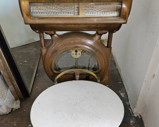 Toledo Scale with porcelain base