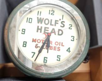 Wolf's Head Motor Oil Advertising Neon Clock (working)