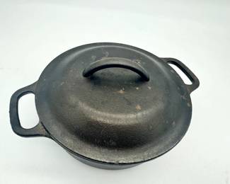 Lodge Cast Iron Dutch Oven