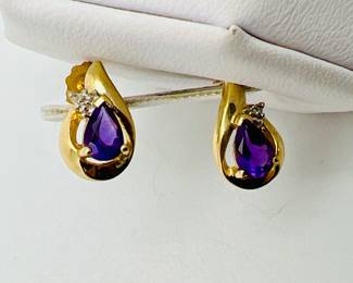 Pair Of Sparkling Purple 10K Gold Earrings
