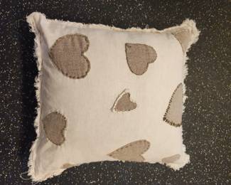 DOWN PILLOW