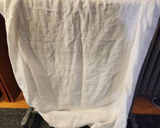 NEW OBLONG TABLECLOTH