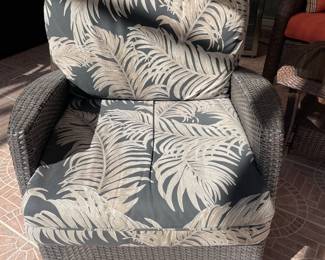 $100 - Resin wicker chair