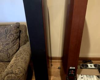 #47	Home Theatre Speakers Polk Audio Model RTIA9 - set of 2 Speakers w/boxes - 9x19x4'Tall	 $400.00