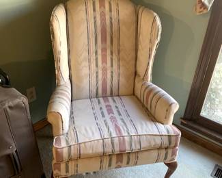 #8	Broyhill Cream/Mauve/Sage Side Chair	 $75.00