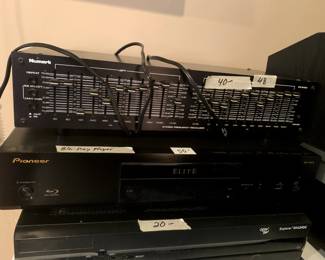 #49	Pioneer Blu-ray Elite Plater  BDP-62FD	 $50.00