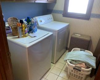 #17	Kenmore Elite Washer w/agitator & Kenmore Swing Door Dryer - set priced	 $200.00