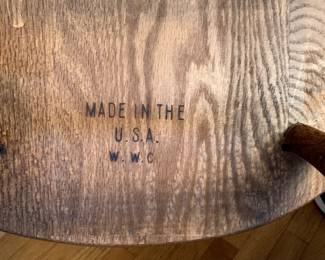#14	Oak Table w/2 leaves w/6 chairs (4' round - '6 x 30T) - Made in the U.S.A. w/pedestal Base	 $220.00