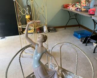 #118	Nao by Lladro 505 Dancer	 $20.00