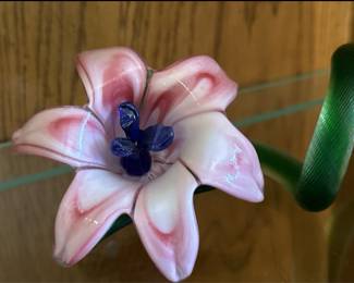 Art glass flower with long stem