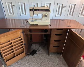 Singer Sewing Machine Cabinet - motorized lift