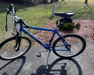 Men’s Giant Sedona All Terrain Bicycle Bike 19.5”