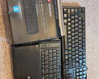 Verbatim blue tooth keyboard, portable