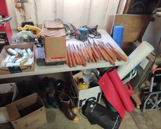 Wood turning chisels  Camping supplies 