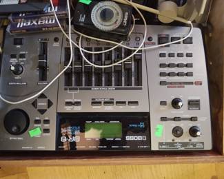 Boss BR-8 Recording studio