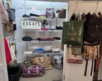 Large collection of travel and shoulder bags 