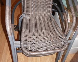 patio chairs (4)