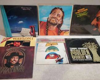 (7) Relaxing Guitar Album Lot
Albums Include - Willie Nelson's Greatest Hits (& Some to Be), and Willie Nelson's : Without A Song, Waylon Jennings Greatest Hits, and Waylon! : Two Record Set (from RCA and pair records inc), Tommy Edwards Singd Golden Country Hits (MGM High Fidelity), Paul Martin : Country's Greatest Love Songs (Plantation Records and SSS Internationals), Roger Wittaker : The Last Farewell and Other Hits (RCA). All albums were checked and they match the slip they are inside. 