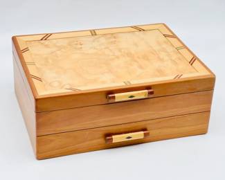 Stunning Heartwood Creations "Sierra" Jewelry Box

