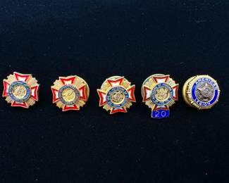 (4) American Foreign Wars Veteran Pins & (1) American Legion Pin
