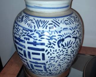 Blue & White Covered Ginger Jar W/ Lid