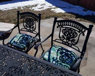 Cast Iron Outdoor Patio Set W/ Table, Chairs, & Umbrella
