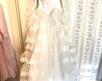 Gorgeous wedding gown circa 1960s