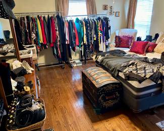 Master is chocked full with fabulous women’s clothing, shoes & accessories