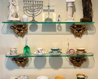 Pretty Collectibles & Antiques