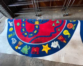 very large school rug.
