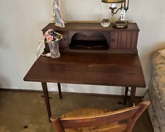 Petite desk drop front