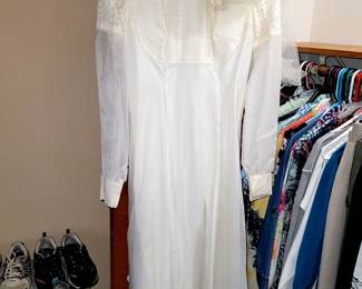 Wedding gown $15 Sale price