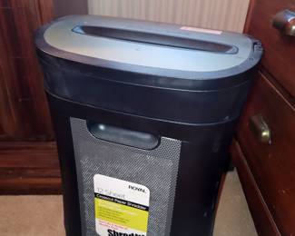 Paper shredder $15 sale price
