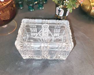 Crystal trinket box